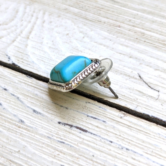 Boho Festival Turquoise Stud Fashion Earrings - Picture 5 of 8